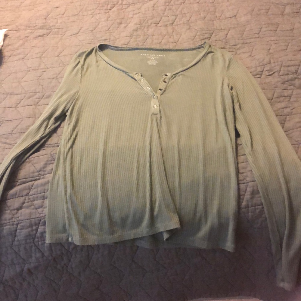 American Eagle Olive green long sleeve